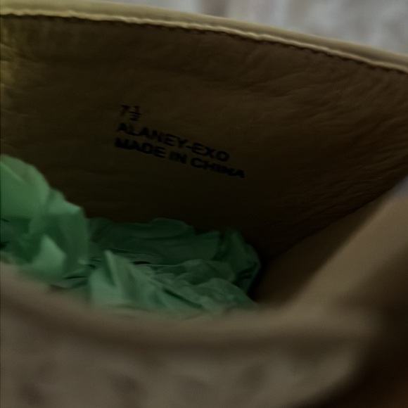 Sz 7 1/2 Catherine Malandrino Flat Slip Ons - Picture 5 of 5